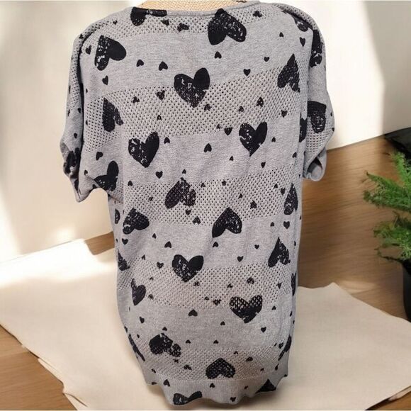 Torrid heart crochet knit sweater Size Torrid 2 - Picture 2 of 3